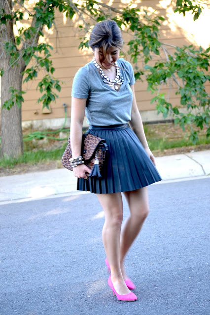 BRIGHT STONES AND ANIMAL PRINT