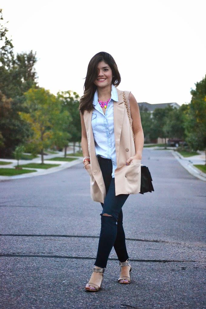 ACCESSORIZING COLORFULLY