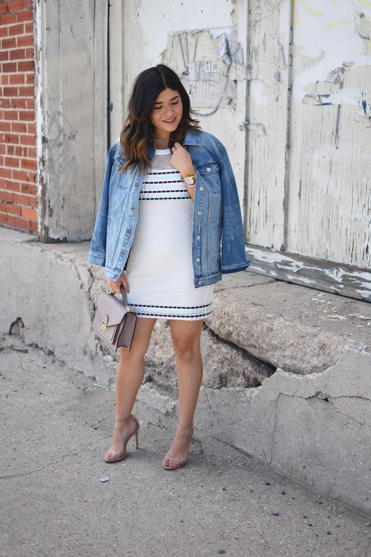 TIPS ON HOW TO STYLE A MESH DRESS