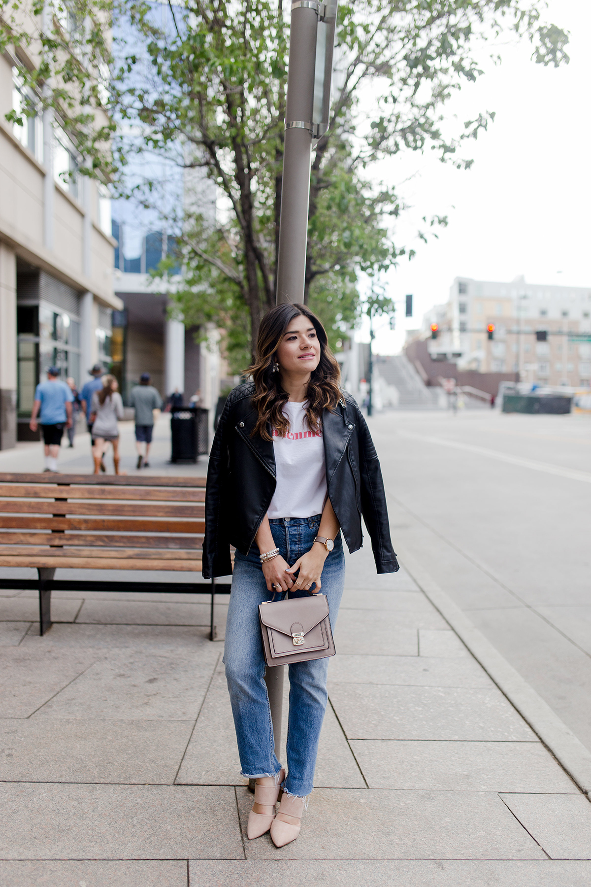 Carolina Hellal of Chic Talk wearing la femme t-shirt via Sezane, Levi's 501 straight vintage jeans, nude mules and topshop black faux leather jacket - LA FEMME TOP VIA SEZANE CLOTHING styled by popular Denver fashion blogger Chic Talk