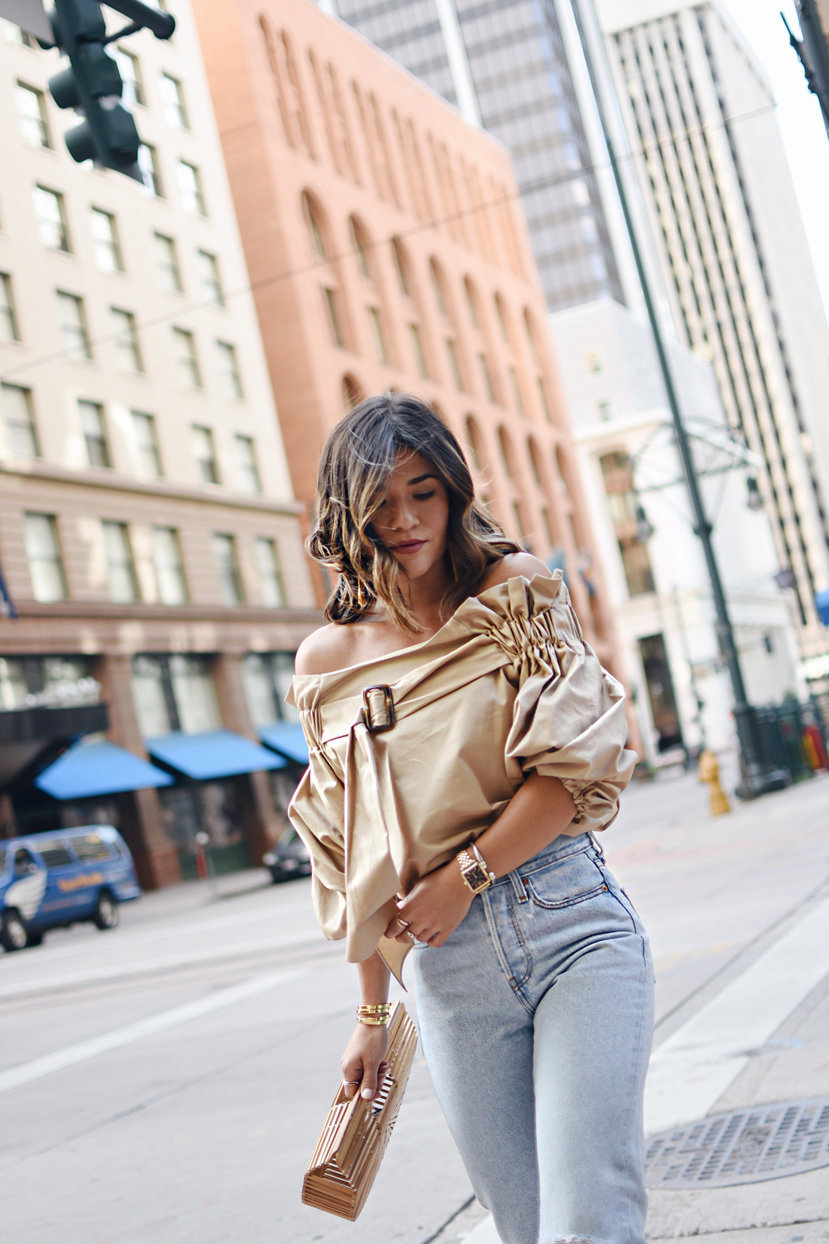 Carolina Hellal of Chic Talk wearing a Style Mafia beige belted top, 501 levis , cultagaia ark bag and steve madden strap sandals - BEIGE BELTED BLOUSE style by popular Denver fashion blogger Chic Talk