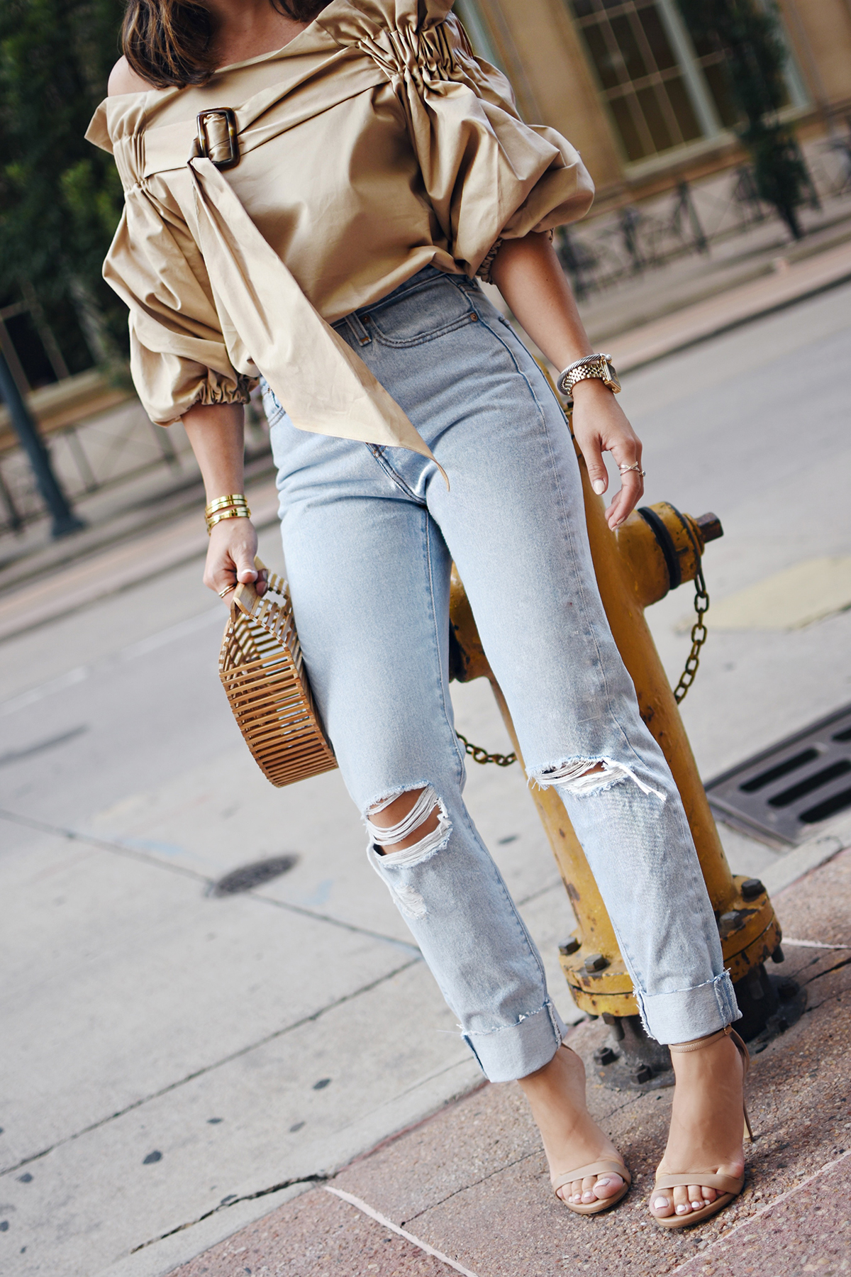 Carolina Hellal of Chic Talk wearing a Style Mafia beige belted top, 501 levis , cultagaia ark bag and steve madden strap sandals - BEIGE BELTED BLOUSE style by popular Denver fashion blogger Chic Talk
