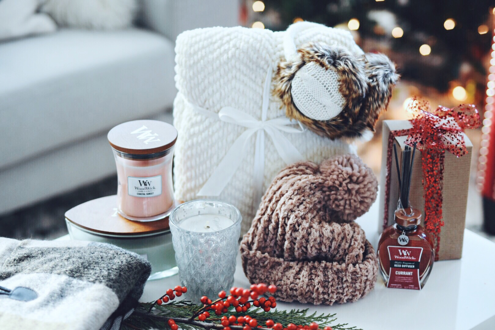 HOLIDAY GIFTS FOR MOM VIA CRACKER BARREL OLD COUNTRY STORE - CRACKER BARREL GIFTS FOR HER by popular Denver style blogger Chic Talk