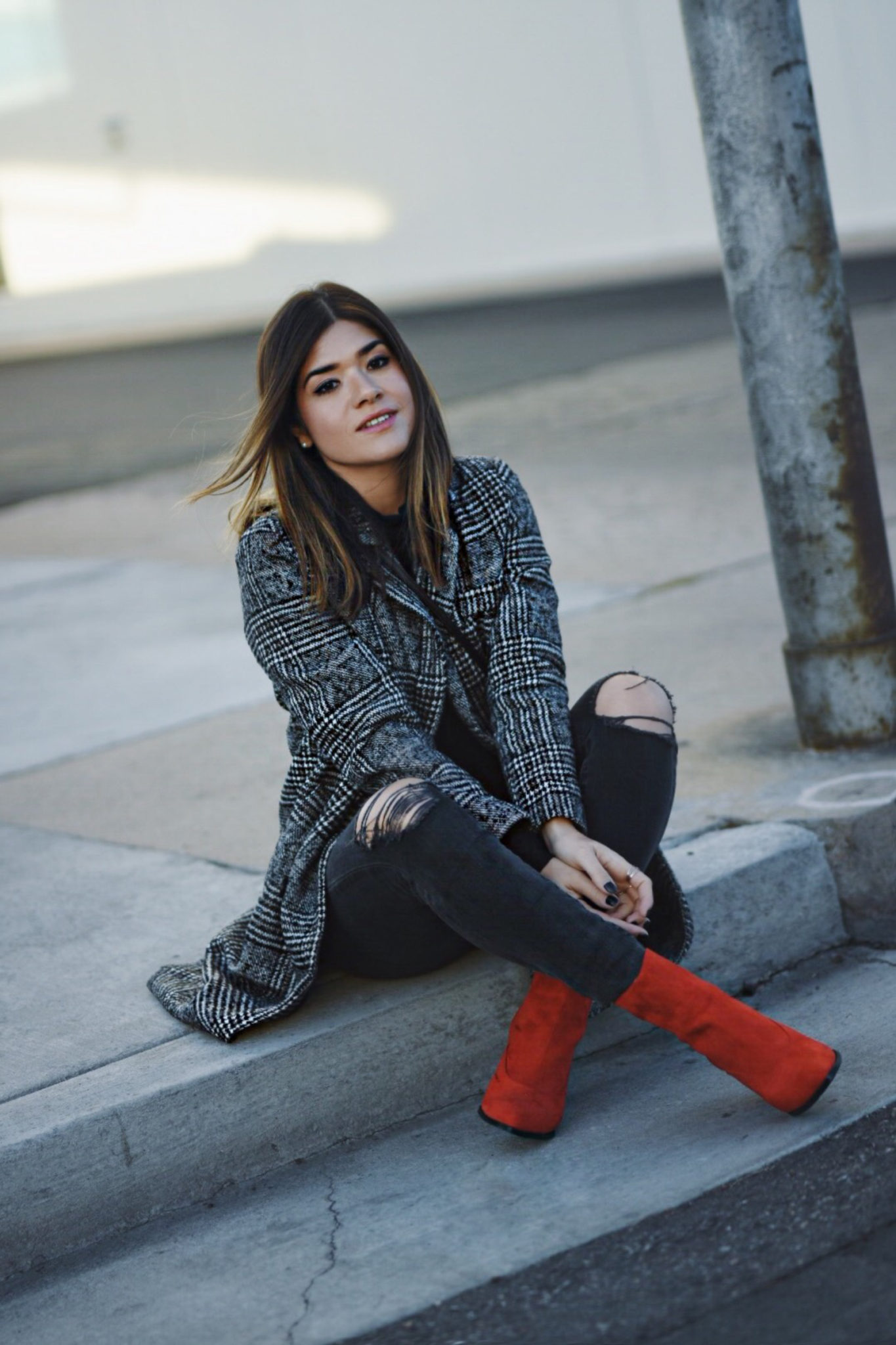 HOW TO STYLE RED BOOTS