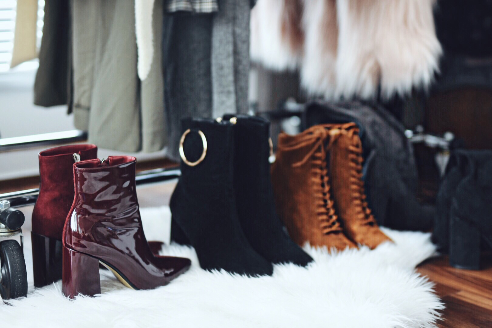 how to pack for fashion week - HOW TO PACK FOR NEW YORK FASHION WEEK by popular Denver fashion blogger Chic Talk