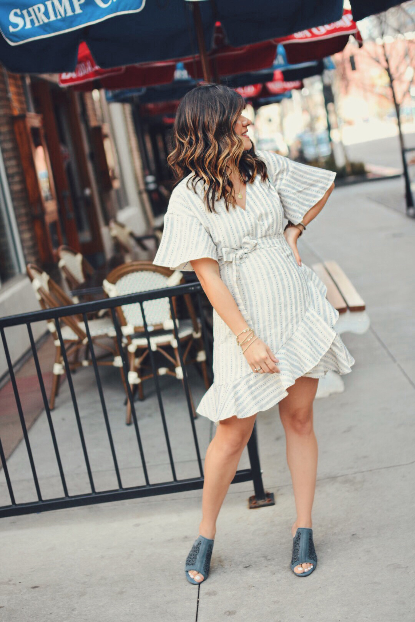Carolina Hellal of Chic Talk wearing the Hush Puppies Malia Perf Slide via Zappos - MUST-HAVE HUSH PUPPIES SLIDES styled by popular Denver fashion blogger, Chic Talk