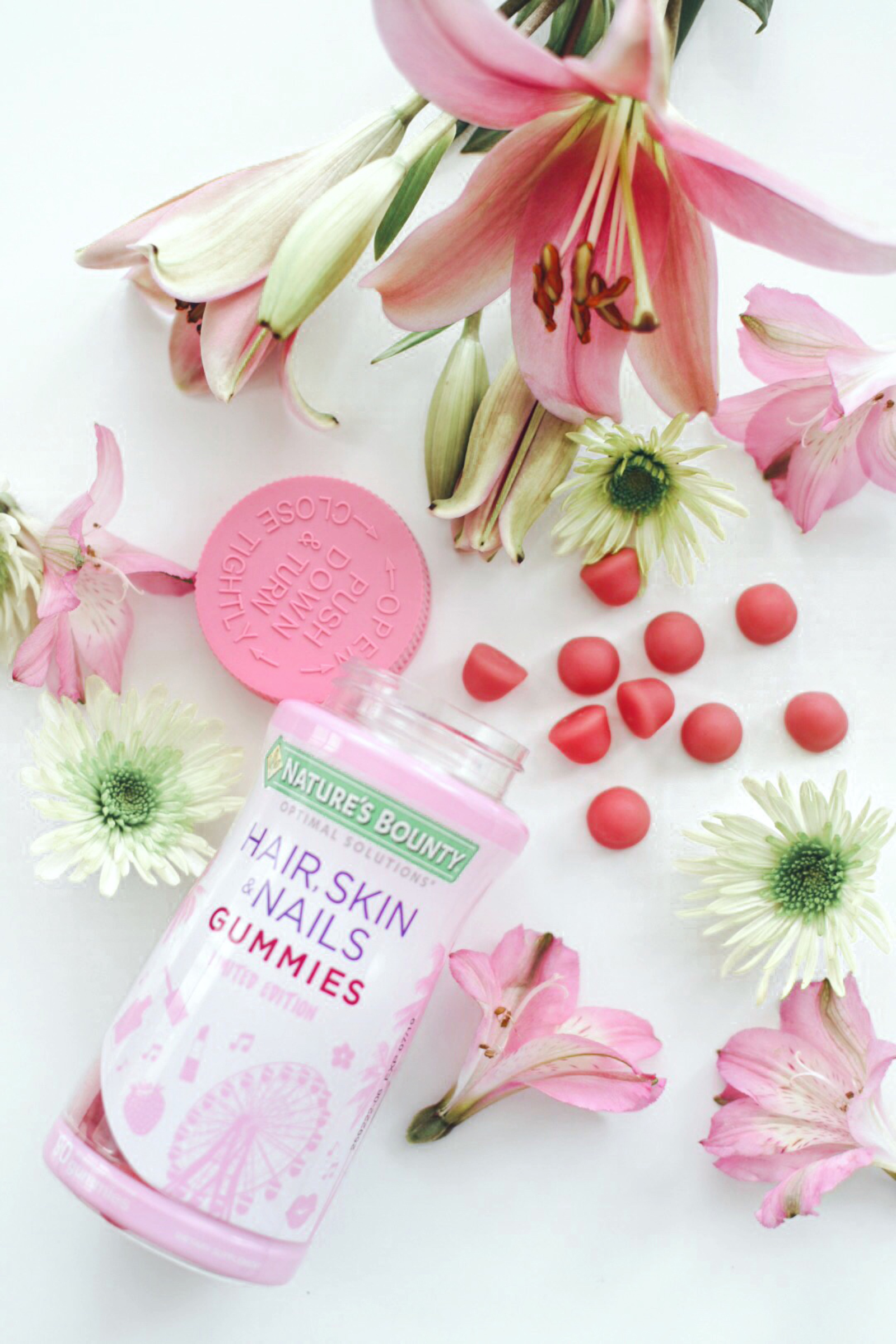 Carolina Hellal explains how to get festival ready with Nature's Bounty hair, skin & Nails gummies - HOW TO GET FESTIVAL READY by popular Denver style blogger Chic Talk