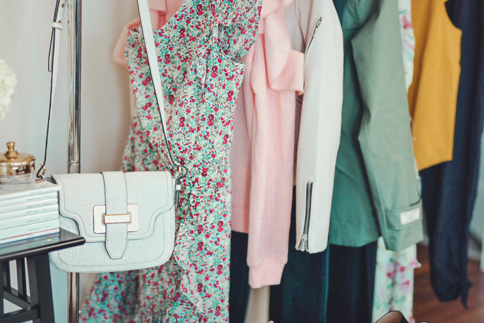 Carolina Hellal of Chic Talk tries Trunk Club styling services and explains why she liked them so much.